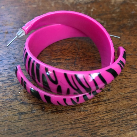 Bright coloured hoops - Picture 7 of 7